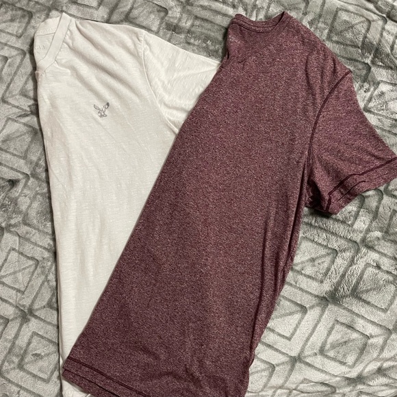 Mens American Eagle V-neck - Picture 4 of 4